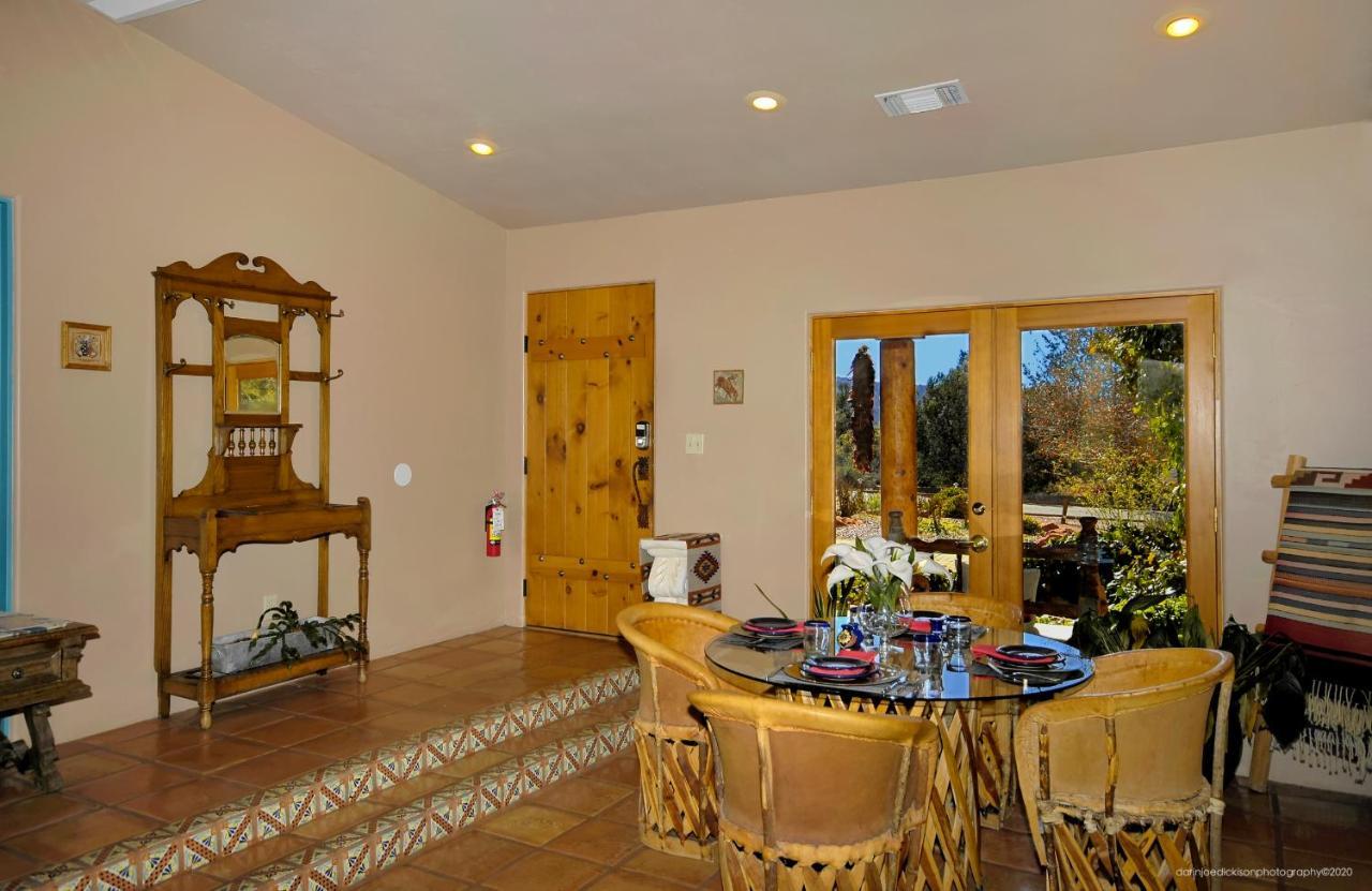 Adobe Hacienda Bed & Breakfast Седона Екстериор снимка