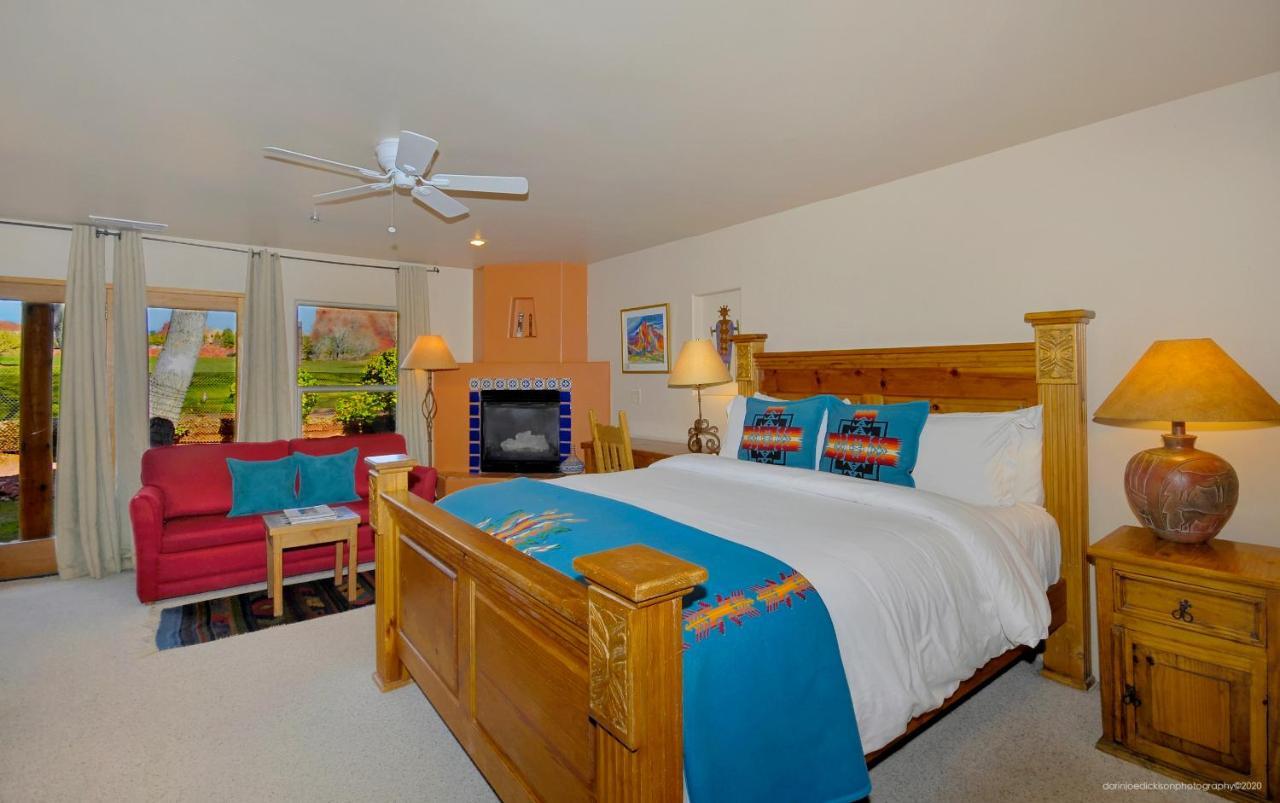 Adobe Hacienda Bed & Breakfast Седона Екстериор снимка